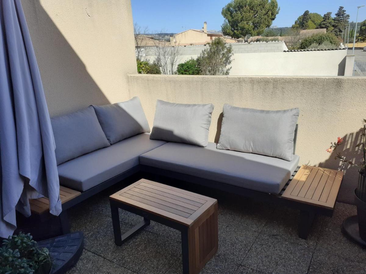 Sous Le Soleil Des Alpilles Apartment Муриес Екстериор снимка