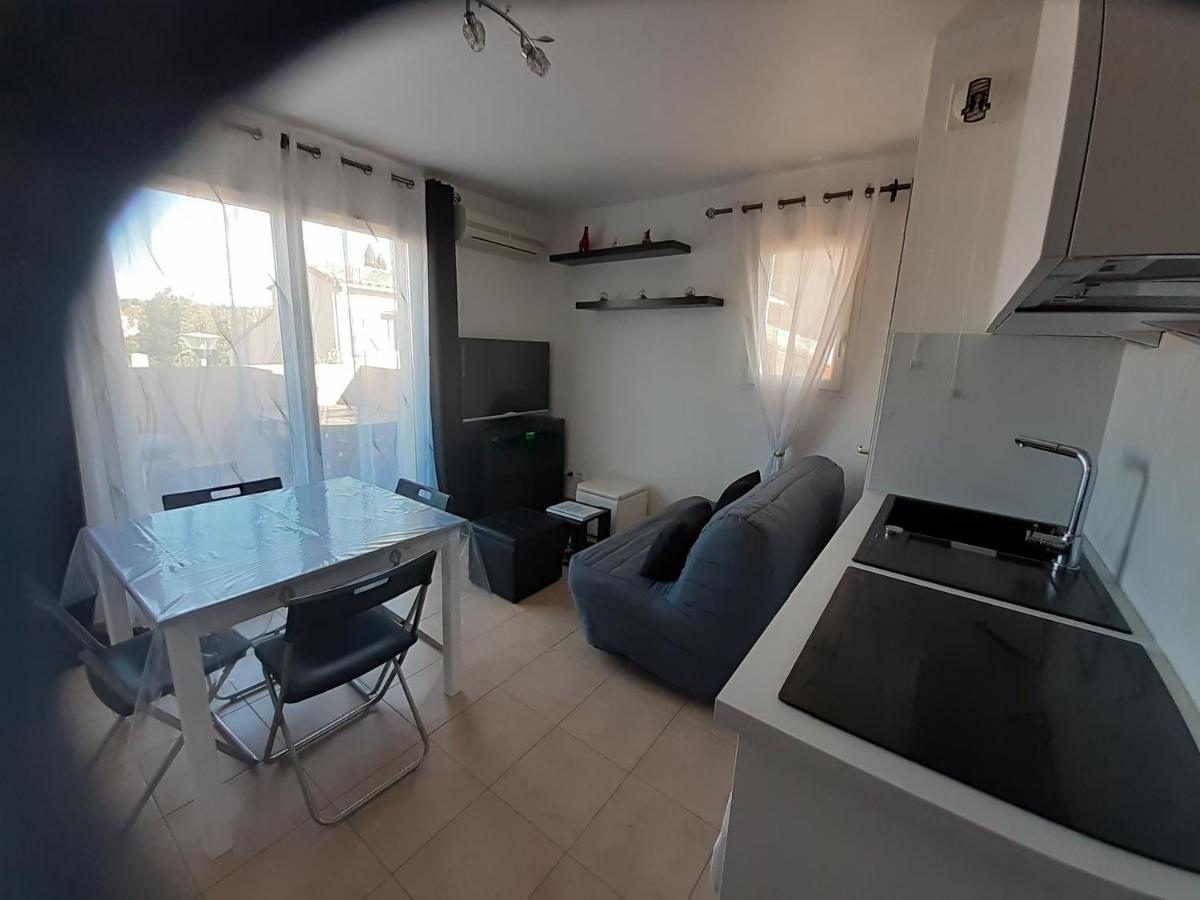 Sous Le Soleil Des Alpilles Apartment Муриес Екстериор снимка